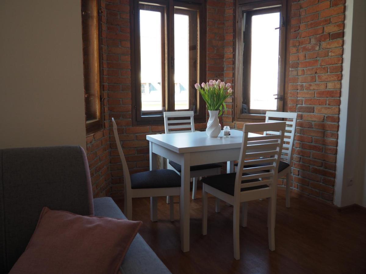 Apartmany Nejdek エクステリア 写真