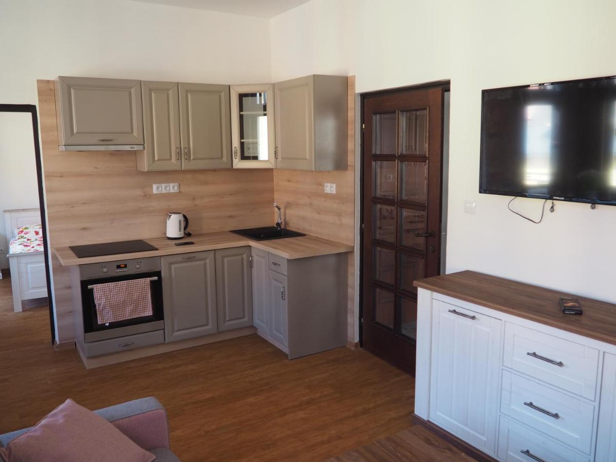 Apartmany Nejdek エクステリア 写真