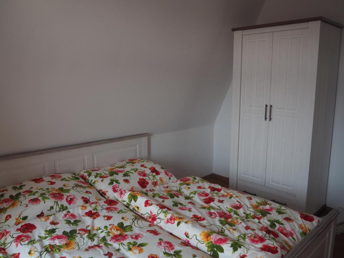 Apartmany Nejdek エクステリア 写真